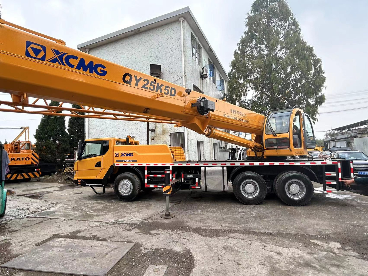 XCMG Crane QY25K - Dizalica: slika XCMG Crane QY25K - Dizalica XCMG Crane QY25K - Dizalica: slika XCMG Crane QY25K - Dizalica