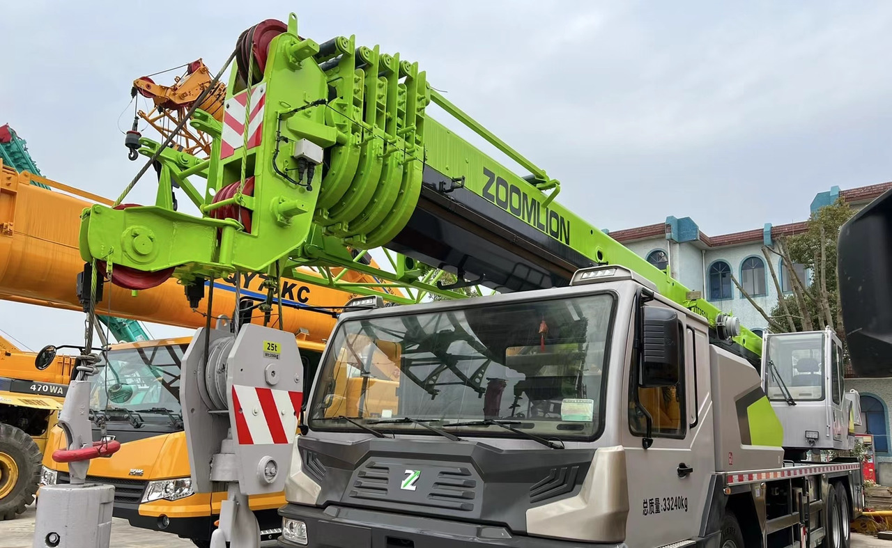 ZOOMLION Crane 33Ton - Autodizalica za sve terene: slika ZOOMLION Crane 33Ton - Autodizalica za sve terene ZOOMLION Crane 33Ton - Autodizalica za sve terene: slika ZOOMLION Crane 33Ton - Autodizalica za sve terene