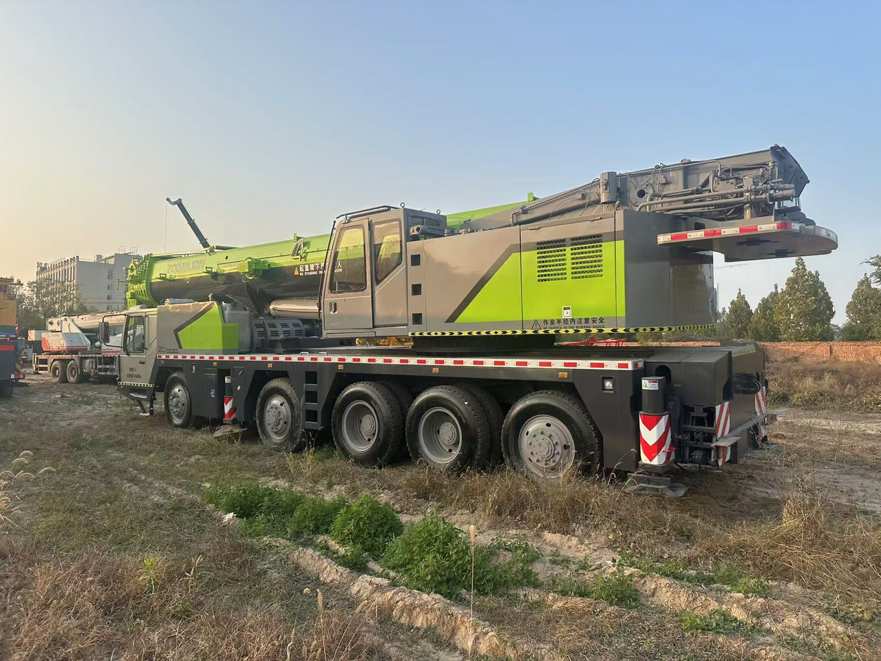 ZOOMLION Crane 90 Ton Click Here for Discount - Autodizalica za sve terene: slika ZOOMLION Crane 90 Ton Click Here for Discount - Autodizalica za sve terene ZOOMLION Crane 90 Ton Click Here for Discount - Autodizalica za sve terene: slika ZOOMLION Crane 90 Ton Click Here for Discount - Autodizalica za sve terene