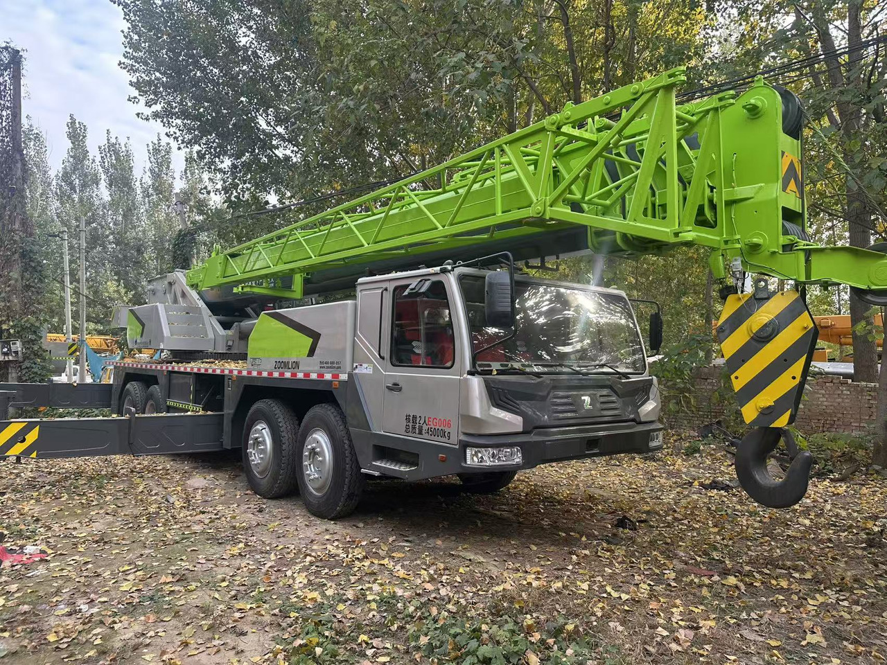 ZOOMLION Crane ZTC700V - Autodizalica za sve terene: slika ZOOMLION Crane ZTC700V - Autodizalica za sve terene ZOOMLION Crane ZTC700V - Autodizalica za sve terene: slika ZOOMLION Crane ZTC700V - Autodizalica za sve terene