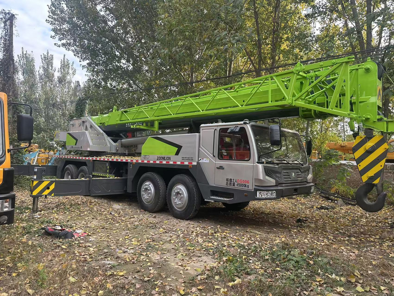 ZOOMLION Crane ZTC700V - Autodizalica za sve terene: slika ZOOMLION Crane ZTC700V - Autodizalica za sve terene ZOOMLION Crane ZTC700V - Autodizalica za sve terene: slika ZOOMLION Crane ZTC700V - Autodizalica za sve terene