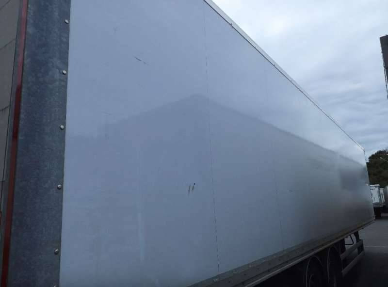 Semi-remorque 3 Essieux SEMI RECONDITONNEE -38 TONNES PORTE RELEVANTE - Poluprikolica sa zatvorenim sandukom: slika Semi-remorque 3 Essieux SEMI RECONDITONNEE -38 TONNES PORTE RELEVANTE - Poluprikolica sa zatvorenim sandukom Semi-remorque 3 Essieux SEMI RECONDITONNEE -38 TONNES PORTE RELEVANTE - Poluprikolica sa zatvorenim sandukom: slika Semi-remorque 3 Essieux SEMI RECONDITONNEE -38 TONNES PORTE RELEVANTE - Poluprikolica sa zatvorenim sandukom