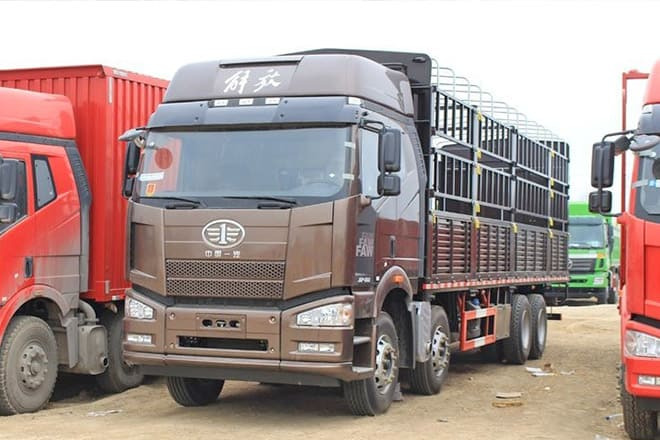 FAW FAW J6P Livestock Truck for Sale in Uganda - Kamion za prijevoz stoke: slika FAW FAW J6P Livestock Truck for Sale in Uganda - Kamion za prijevoz stoke FAW FAW J6P Livestock Truck for Sale in Uganda - Kamion za prijevoz stoke: slika FAW FAW J6P Livestock Truck for Sale in Uganda - Kamion za prijevoz stoke