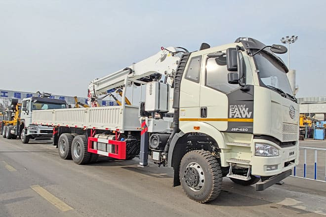 FAW FAW Truck Mounted Crane with Hydraulic Boom for Sale in Kuwait - Kamion s kranom: slika FAW FAW Truck Mounted Crane with Hydraulic Boom for Sale in Kuwait - Kamion s kranom FAW FAW Truck Mounted Crane with Hydraulic Boom for Sale in Kuwait - Kamion s kranom: slika FAW FAW Truck Mounted Crane with Hydraulic Boom for Sale in Kuwait - Kamion s kranom
