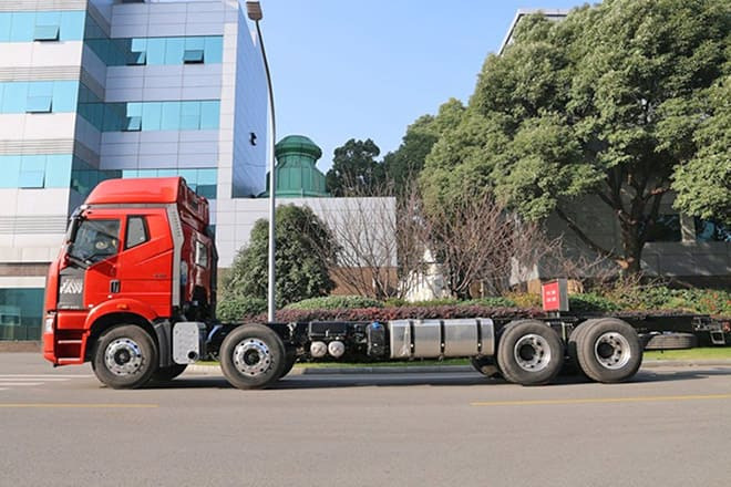 FAW Faw J6P 420 Truck New Model for Sale in Ghana - Kamion-šasija: slika FAW Faw J6P 420 Truck New Model for Sale in Ghana - Kamion-šasija FAW Faw J6P 420 Truck New Model for Sale in Ghana - Kamion-šasija: slika FAW Faw J6P 420 Truck New Model for Sale in Ghana - Kamion-šasija