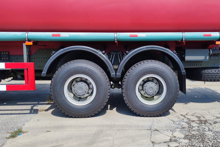 Howo Howo Water Truck for Sale in Nigeria - Kamion cisterna: slika Howo Howo Water Truck for Sale in Nigeria - Kamion cisterna Howo Howo Water Truck for Sale in Nigeria - Kamion cisterna: slika Howo Howo Water Truck for Sale in Nigeria - Kamion cisterna