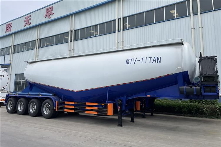 TITAN 4 Axle 60 Ton Bulker Cement Tanker Trailer for Sale In United Arab Emirates - Poluprikolica: slika TITAN 4 Axle 60 Ton Bulker Cement Tanker Trailer for Sale In United Arab Emirates - Poluprikolica TITAN 4 Axle 60 Ton Bulker Cement Tanker Trailer for Sale In United Arab Emirates - Poluprikolica: slika TITAN 4 Axle 60 Ton Bulker Cement Tanker Trailer for Sale In United Arab Emirates - Poluprikolica