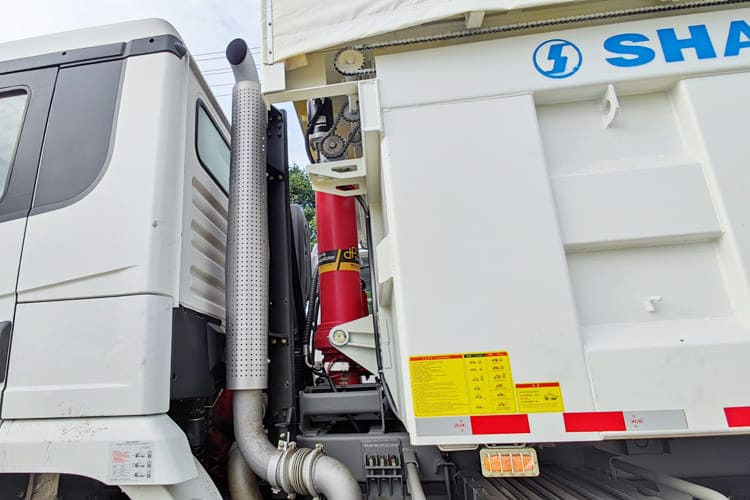 SHACMAN New Shacman Truck for Sale in Congo - Kiper: slika SHACMAN New Shacman Truck for Sale in Congo - Kiper SHACMAN New Shacman Truck for Sale in Congo - Kiper: slika SHACMAN New Shacman Truck for Sale in Congo - Kiper