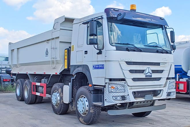 SINOTRUK Howo 8x4 Tipper Truck for Sale in Guinea - Kiper: slika SINOTRUK Howo 8x4 Tipper Truck for Sale in Guinea - Kiper SINOTRUK Howo 8x4 Tipper Truck for Sale in Guinea - Kiper: slika SINOTRUK Howo 8x4 Tipper Truck for Sale in Guinea - Kiper