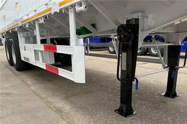 TITAN 2 Axle Fence Semi Trailer with Bogie Suspension for Sale In Nigeria - Poluprikolica za prijevoz stoke: slika TITAN 2 Axle Fence Semi Trailer with Bogie Suspension for Sale In Nigeria - Poluprikolica za prijevoz stoke TITAN 2 Axle Fence Semi Trailer with Bogie Suspension for Sale In Nigeria - Poluprikolica za prijevoz stoke: slika TITAN 2 Axle Fence Semi Trailer with Bogie Suspension for Sale In Nigeria - Poluprikolica za prijevoz stoke