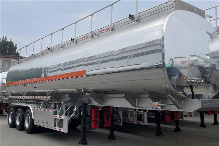 TITAN 3 Axle 45000 L Aluminum Fuel Tanker Trailer for Sale In Zimbabwe - Poluprikolica cisterna: slika TITAN 3 Axle 45000 L Aluminum Fuel Tanker Trailer for Sale In Zimbabwe - Poluprikolica cisterna TITAN 3 Axle 45000 L Aluminum Fuel Tanker Trailer for Sale In Zimbabwe - Poluprikolica cisterna: slika TITAN 3 Axle 45000 L Aluminum Fuel Tanker Trailer for Sale In Zimbabwe - Poluprikolica cisterna
