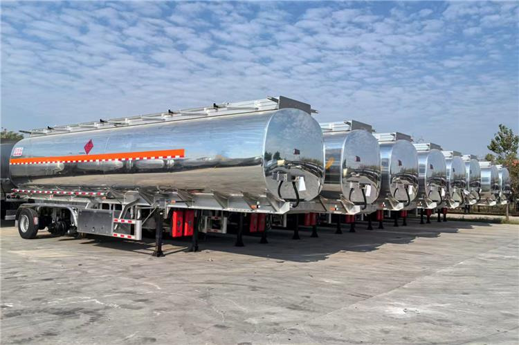 TITAN 3 Axle 45000 L Aluminum Tanker Trailer for Sale In Zimbabwe - Poluprikolica cisterna: slika TITAN 3 Axle 45000 L Aluminum Tanker Trailer for Sale In Zimbabwe - Poluprikolica cisterna TITAN 3 Axle 45000 L Aluminum Tanker Trailer for Sale In Zimbabwe - Poluprikolica cisterna: slika TITAN 3 Axle 45000 L Aluminum Tanker Trailer for Sale In Zimbabwe - Poluprikolica cisterna