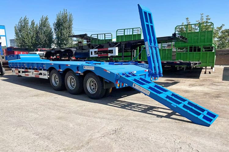 TITAN 60 Tons Lowbed Trailer for Sale in Malawi - Poluprikolica s niskim utovarivačem: slika TITAN 60 Tons Lowbed Trailer for Sale in Malawi - Poluprikolica s niskim utovarivačem TITAN 60 Tons Lowbed Trailer for Sale in Malawi - Poluprikolica s niskim utovarivačem: slika TITAN 60 Tons Lowbed Trailer for Sale in Malawi - Poluprikolica s niskim utovarivačem