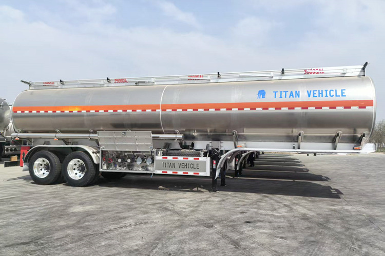 TITAN Aluminum Tanker Trailer for Sale in Malawi - Poluprikolica cisterna: slika TITAN Aluminum Tanker Trailer for Sale in Malawi - Poluprikolica cisterna TITAN Aluminum Tanker Trailer for Sale in Malawi - Poluprikolica cisterna: slika TITAN Aluminum Tanker Trailer for Sale in Malawi - Poluprikolica cisterna