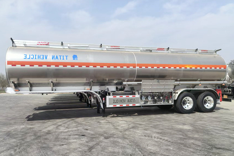 TITAN Aluminum Tanker Trailer for Sale in Malawi - Poluprikolica cisterna: slika TITAN Aluminum Tanker Trailer for Sale in Malawi - Poluprikolica cisterna TITAN Aluminum Tanker Trailer for Sale in Malawi - Poluprikolica cisterna: slika TITAN Aluminum Tanker Trailer for Sale in Malawi - Poluprikolica cisterna