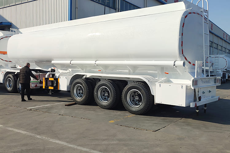 TITAN Fuel Tanker Superlink Trailer for Sale - Poluprikolica cisterna: slika TITAN Fuel Tanker Superlink Trailer for Sale - Poluprikolica cisterna TITAN Fuel Tanker Superlink Trailer for Sale - Poluprikolica cisterna: slika TITAN Fuel Tanker Superlink Trailer for Sale - Poluprikolica cisterna