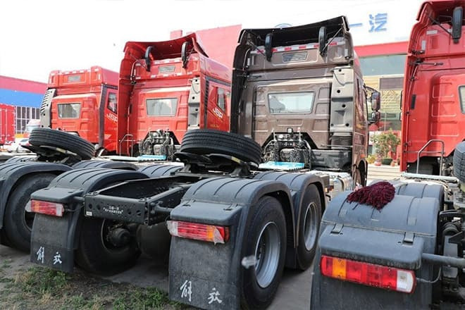 FAW Faw J6P 6X4 Tractor Head for Sale in Angola - Tegljač: slika FAW Faw J6P 6X4 Tractor Head for Sale in Angola - Tegljač FAW Faw J6P 6X4 Tractor Head for Sale in Angola - Tegljač: slika FAW Faw J6P 6X4 Tractor Head for Sale in Angola - Tegljač