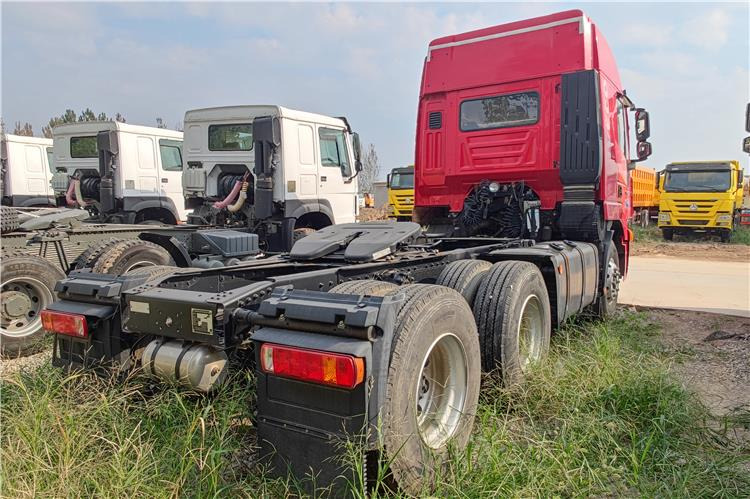 Hongyan Used Genlyon Truck Head for Sale - Tegljač: slika Hongyan Used Genlyon Truck Head for Sale - Tegljač Hongyan Used Genlyon Truck Head for Sale - Tegljač: slika Hongyan Used Genlyon Truck Head for Sale - Tegljač