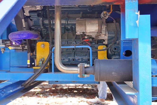 XCMG 37 Ton Side Lifter Truck for Sale in Angola - Transporter kontejnera/ Kamion s izmjenjivim sanducima: slika XCMG 37 Ton Side Lifter Truck for Sale in Angola - Transporter kontejnera/ Kamion s izmjenjivim sanducima XCMG 37 Ton Side Lifter Truck for Sale in Angola - Transporter kontejnera/ Kamion s izmjenjivim sanducima: slika XCMG 37 Ton Side Lifter Truck for Sale in Angola - Transporter kontejnera/ Kamion s izmjenjivim sanducima