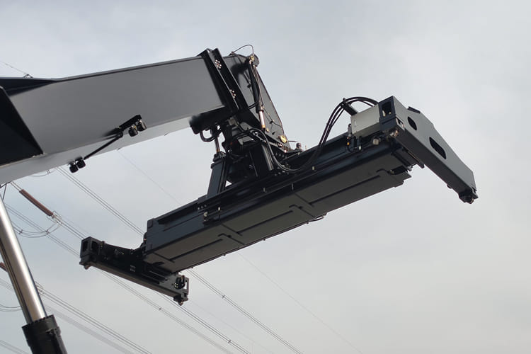 XCMG Reach Stacker Container Handler for sale in Malawi - Stroj za rukovanje kontejnerima: slika XCMG Reach Stacker Container Handler for sale in Malawi - Stroj za rukovanje kontejnerima XCMG Reach Stacker Container Handler for sale in Malawi - Stroj za rukovanje kontejnerima: slika XCMG Reach Stacker Container Handler for sale in Malawi - Stroj za rukovanje kontejnerima