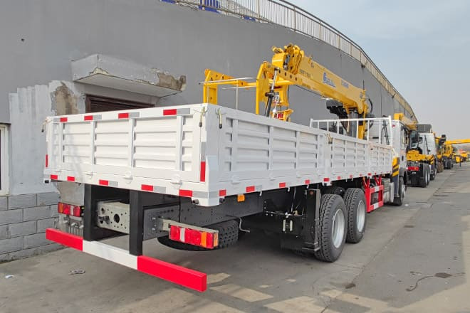 XCMG Truck Mounted Crane for Sale in Algeria - Kamion s kranom: slika XCMG Truck Mounted Crane for Sale in Algeria - Kamion s kranom XCMG Truck Mounted Crane for Sale in Algeria - Kamion s kranom: slika XCMG Truck Mounted Crane for Sale in Algeria - Kamion s kranom