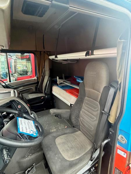 DAF DAF XF105-410 Bleue - Kabina za Kamion: slika DAF DAF XF105-410 Bleue - Kabina za Kamion DAF DAF XF105-410 Bleue - Kabina za Kamion: slika DAF DAF XF105-410 Bleue - Kabina za Kamion