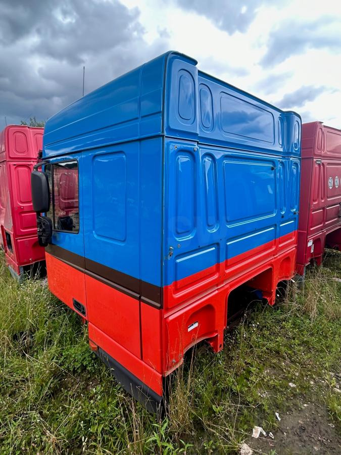 DAF DAF XF105-410 Bleue - Kabina za Kamion: slika DAF DAF XF105-410 Bleue - Kabina za Kamion DAF DAF XF105-410 Bleue - Kabina za Kamion: slika DAF DAF XF105-410 Bleue - Kabina za Kamion