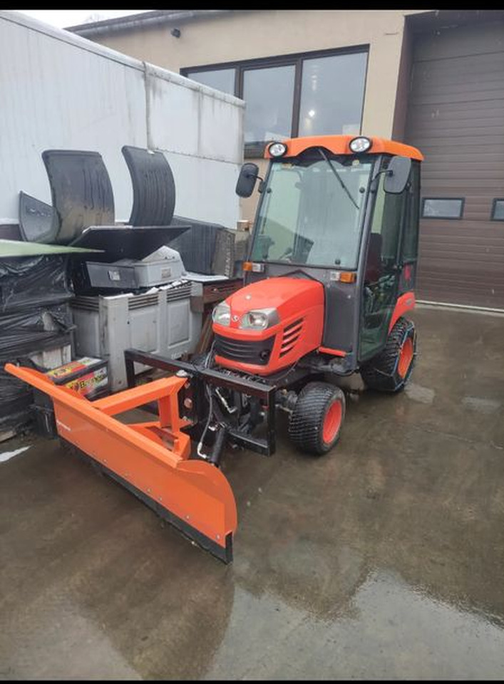 Kubota BX350 4x4 Traktorek komunalny kosiarka pług piaskarka pełen osprzęt - Općinski traktor: slika Kubota BX350 4x4 Traktorek komunalny kosiarka pług piaskarka pełen osprzęt - Općinski traktor Kubota BX350 4x4 Traktorek komunalny kosiarka pług piaskarka pełen osprzęt - Općinski traktor: slika Kubota BX350 4x4 Traktorek komunalny kosiarka pług piaskarka pełen osprzęt - Općinski traktor