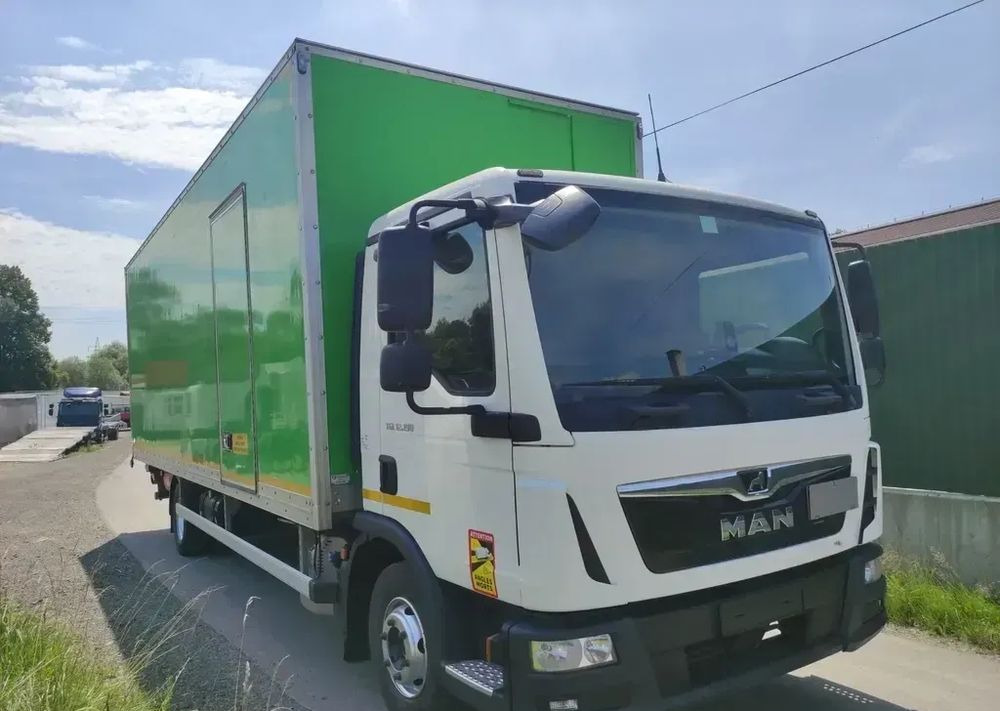 MAN TGL 12.190 kontener , winda - Kamion sandučar: slika MAN TGL 12.190 kontener , winda - Kamion sandučar MAN TGL 12.190 kontener , winda - Kamion sandučar: slika MAN TGL 12.190 kontener , winda - Kamion sandučar