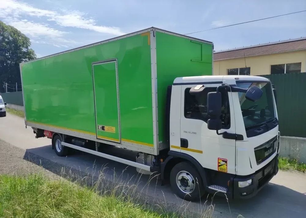 MAN TGL 12.190 kontener , winda - Kamion sandučar: slika MAN TGL 12.190 kontener , winda - Kamion sandučar MAN TGL 12.190 kontener , winda - Kamion sandučar: slika MAN TGL 12.190 kontener , winda - Kamion sandučar
