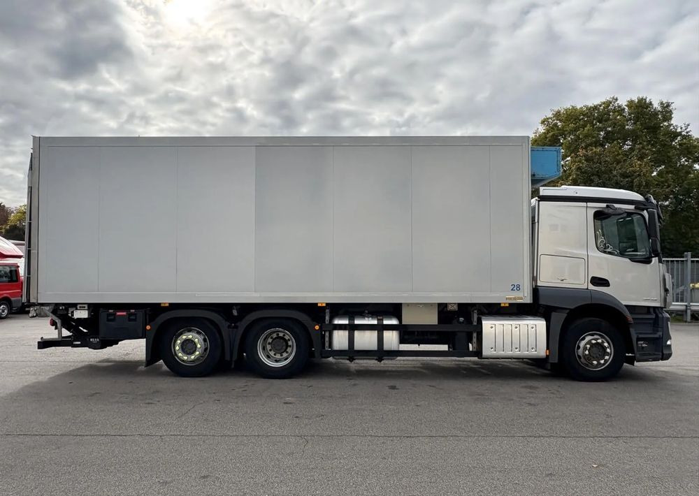 Mercedes-Benz Actros 2543 6x2 chłodnia izoterma 18 palet oś skrętna - Kamion hladnjača: slika  Mercedes-Benz Actros 2543 6x2 chłodnia izoterma 18 palet oś skrętna - Kamion hladnjača Mercedes-Benz Actros 2543 6x2 chłodnia izoterma 18 palet oś skrętna - Kamion hladnjača: slika  Mercedes-Benz Actros 2543 6x2 chłodnia izoterma 18 palet oś skrętna - Kamion hladnjača