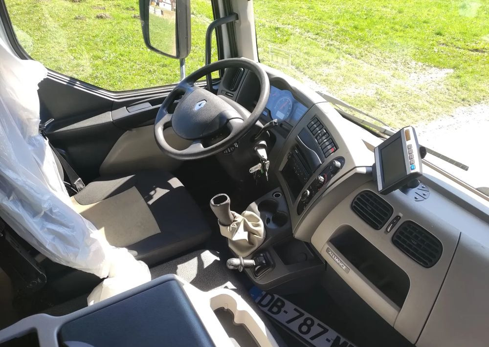 Renault Gama Midlum DXI 12.180 rama do zabudowy - Kamion-šasija: slika Renault Gama Midlum DXI 12.180 rama do zabudowy - Kamion-šasija Renault Gama Midlum DXI 12.180 rama do zabudowy - Kamion-šasija: slika Renault Gama Midlum DXI 12.180 rama do zabudowy - Kamion-šasija