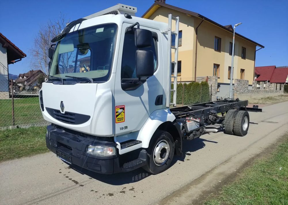 Renault Gama Midlum DXI 12.180 rama do zabudowy - Kamion-šasija: slika Renault Gama Midlum DXI 12.180 rama do zabudowy - Kamion-šasija Renault Gama Midlum DXI 12.180 rama do zabudowy - Kamion-šasija: slika Renault Gama Midlum DXI 12.180 rama do zabudowy - Kamion-šasija