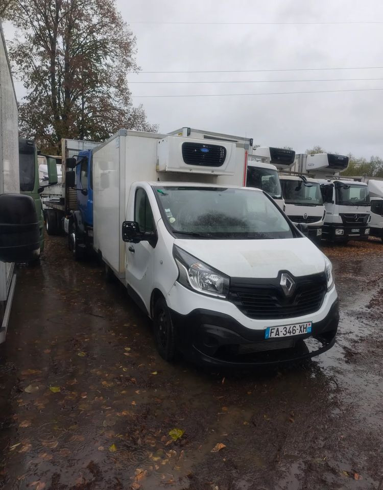 Renault Trafic 1,6DCI rama do zabudowy, - Kamion-šasija: slika  Renault Trafic 1,6DCI rama do zabudowy, - Kamion-šasija Renault Trafic 1,6DCI rama do zabudowy, - Kamion-šasija: slika  Renault Trafic 1,6DCI rama do zabudowy, - Kamion-šasija