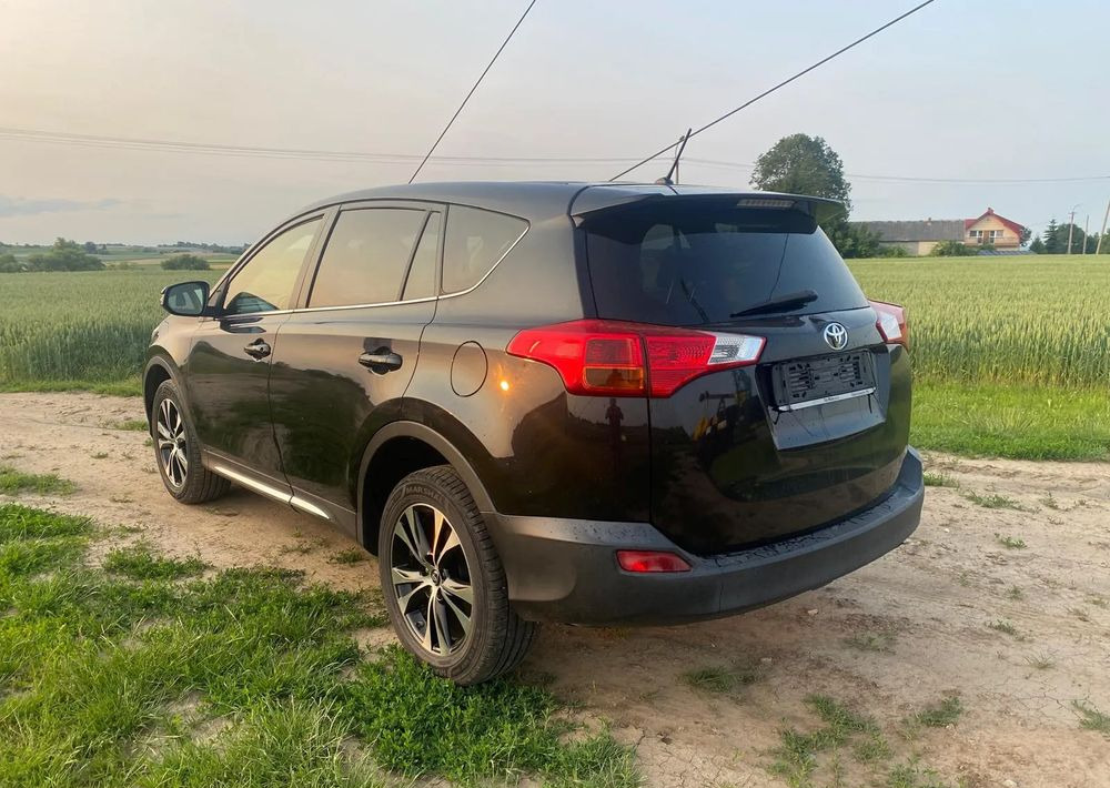SUV Toyota RAV4 2.0 D-4D 4x4: slika SUV Toyota RAV4 2.0 D-4D 4x4