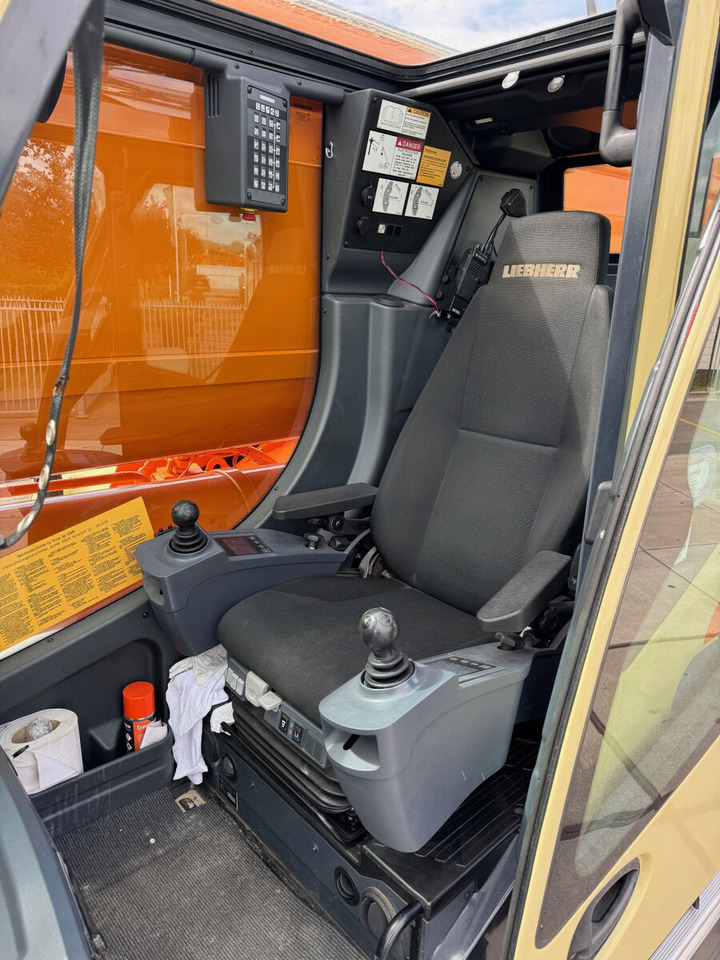 Autodizalica za sve terene Liebherr Liebherr LTM 1120-4.1: slika Autodizalica za sve terene Liebherr Liebherr LTM 1120-4.1 Autodizalica za sve terene Liebherr Liebherr LTM 1120-4.1: slika Autodizalica za sve terene Liebherr Liebherr LTM 1120-4.1