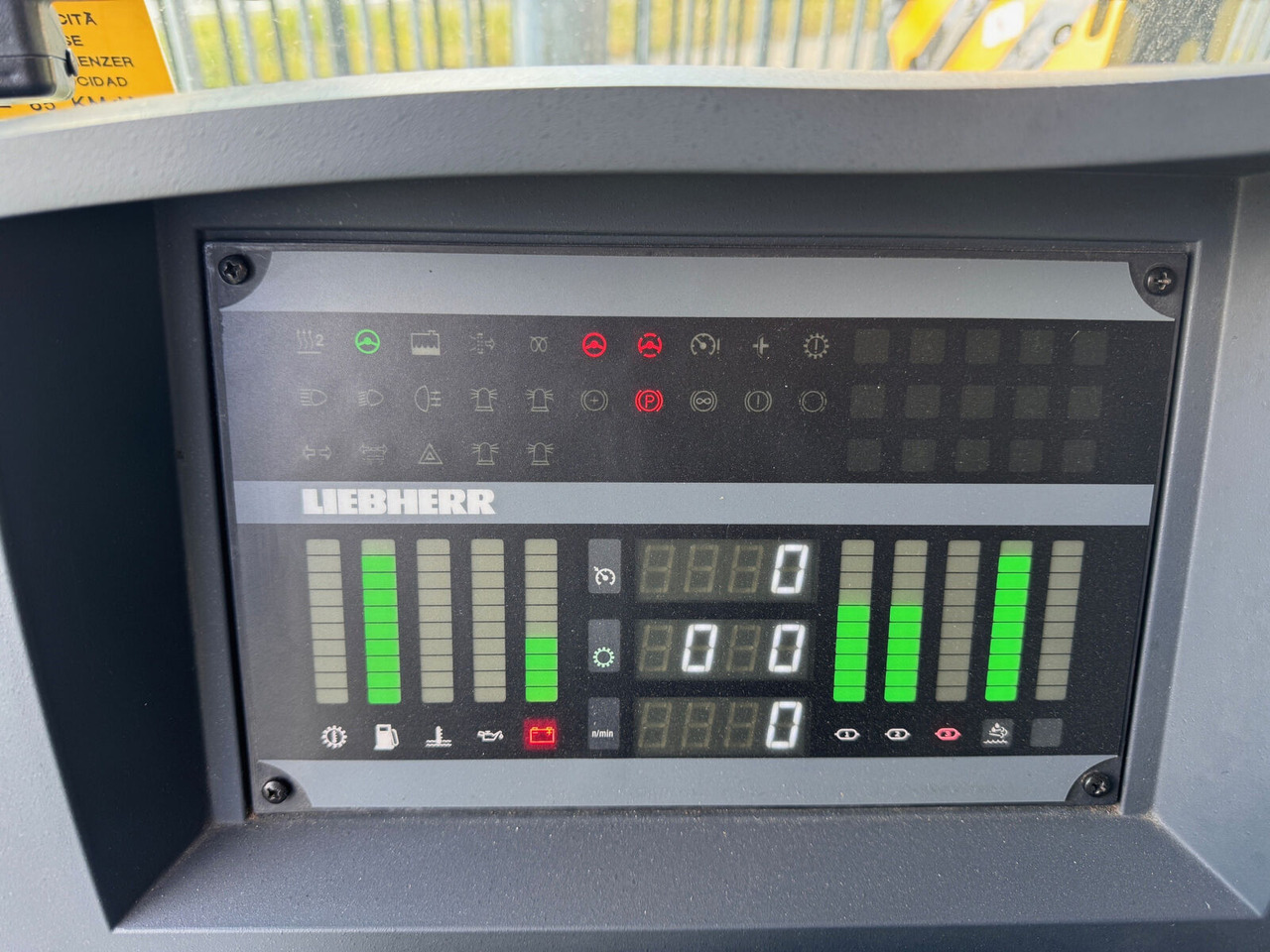 Autodizalica za sve terene Liebherr Liebherr LTM 1120-4.1: slika Autodizalica za sve terene Liebherr Liebherr LTM 1120-4.1 Autodizalica za sve terene Liebherr Liebherr LTM 1120-4.1: slika Autodizalica za sve terene Liebherr Liebherr LTM 1120-4.1