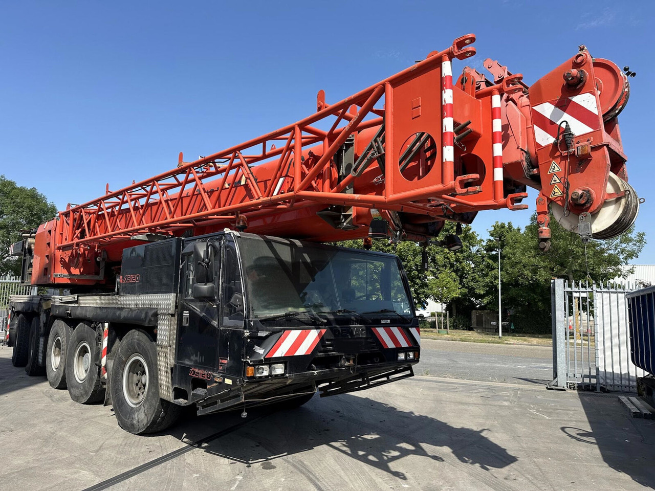 Terex Demag AC 120 - Autodizalica: slika Terex Demag AC 120 - Autodizalica Terex Demag AC 120 - Autodizalica: slika Terex Demag AC 120 - Autodizalica