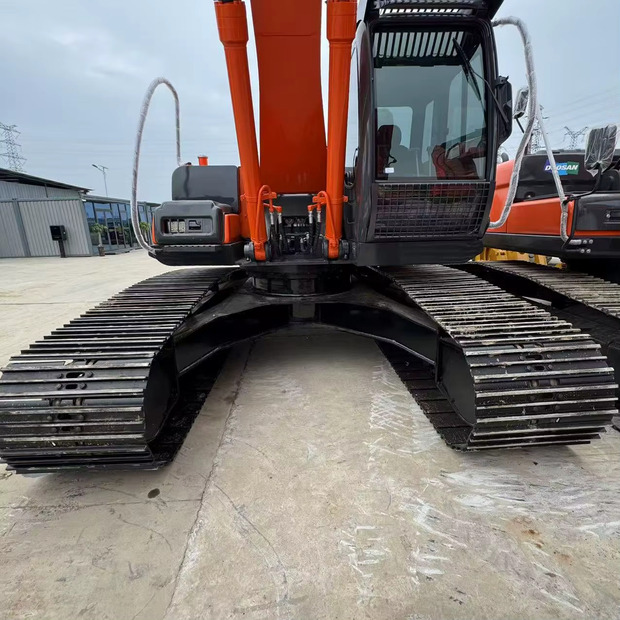 2022 Hitachi ZX250 - Bager gusjeničar: slika 2022 Hitachi ZX250 - Bager gusjeničar 2022 Hitachi ZX250 - Bager gusjeničar: slika 2022 Hitachi ZX250 - Bager gusjeničar
