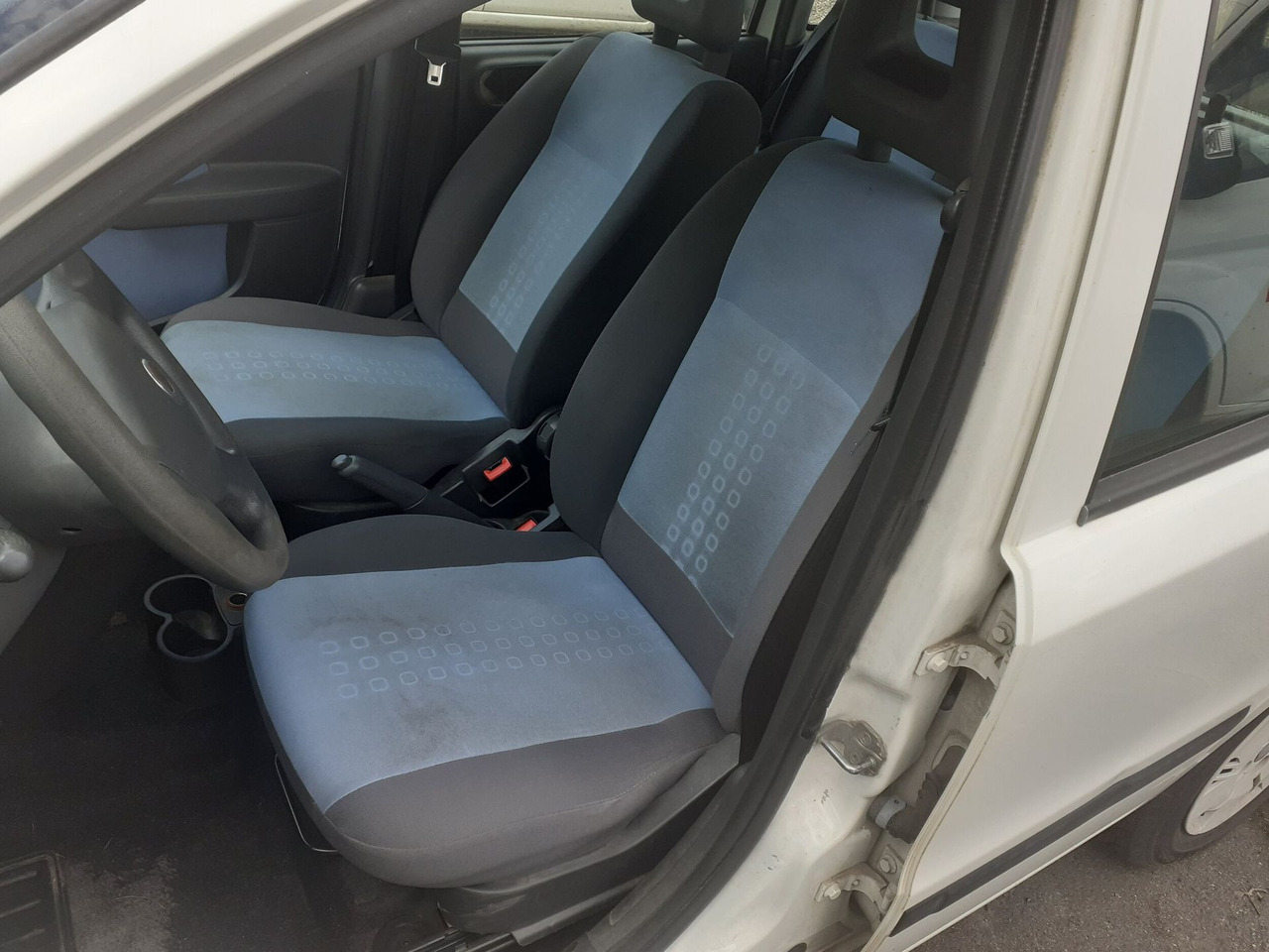 AD-218-BE - FIAT Panda 1.2 Dynamic - Automobil: slika AD-218-BE - FIAT Panda 1.2 Dynamic - Automobil AD-218-BE - FIAT Panda 1.2 Dynamic - Automobil: slika AD-218-BE - FIAT Panda 1.2 Dynamic - Automobil