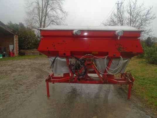 Kverneland TS 600 - Sijačica: slika Kverneland TS 600 - Sijačica Kverneland TS 600 - Sijačica: slika Kverneland TS 600 - Sijačica