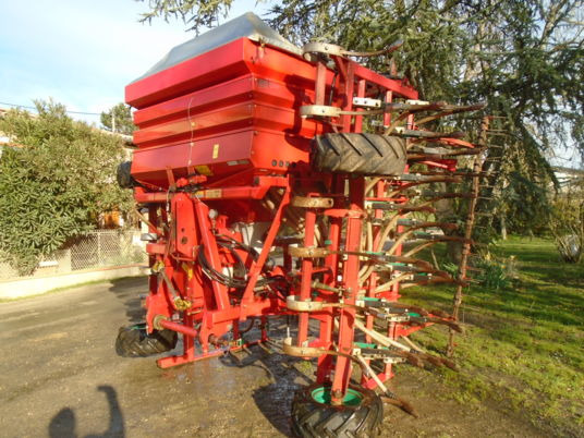 Kverneland ts 500 - Kombajn i sijačica: slika Kverneland ts 500 - Kombajn i sijačica Kverneland ts 500 - Kombajn i sijačica: slika Kverneland ts 500 - Kombajn i sijačica