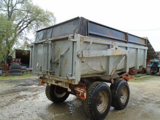 LeBoulch RB 2120 - Nagibna prikolica za poljoprivredna gospodarstva/ Istovarivač: slika LeBoulch RB 2120 - Nagibna prikolica za poljoprivredna gospodarstva/ Istovarivač LeBoulch RB 2120 - Nagibna prikolica za poljoprivredna gospodarstva/ Istovarivač: slika LeBoulch RB 2120 - Nagibna prikolica za poljoprivredna gospodarstva/ Istovarivač