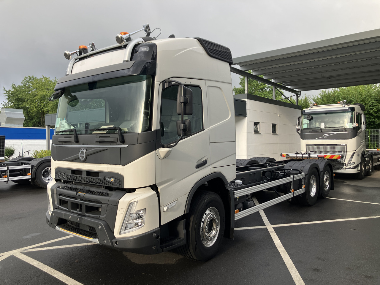 VOLVO FMX 540 6x2 Globetrotter Chassis - Kamion-šasija: slika VOLVO FMX 540 6x2 Globetrotter Chassis - Kamion-šasija VOLVO FMX 540 6x2 Globetrotter Chassis - Kamion-šasija: slika VOLVO FMX 540 6x2 Globetrotter Chassis - Kamion-šasija