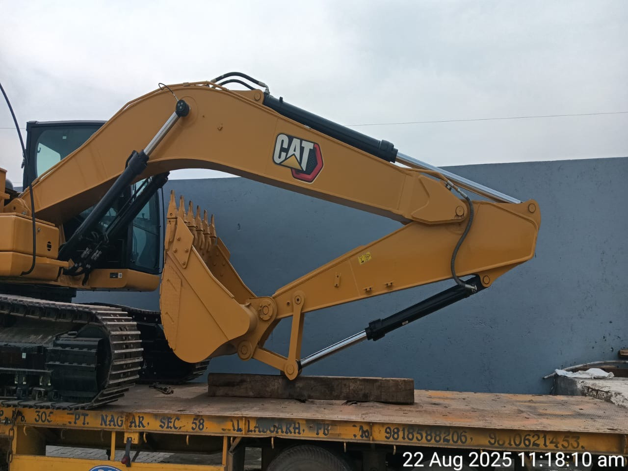 CATERPILLAR 323D3 - Bager: slika CATERPILLAR 323D3 - Bager CATERPILLAR 323D3 - Bager: slika CATERPILLAR 323D3 - Bager