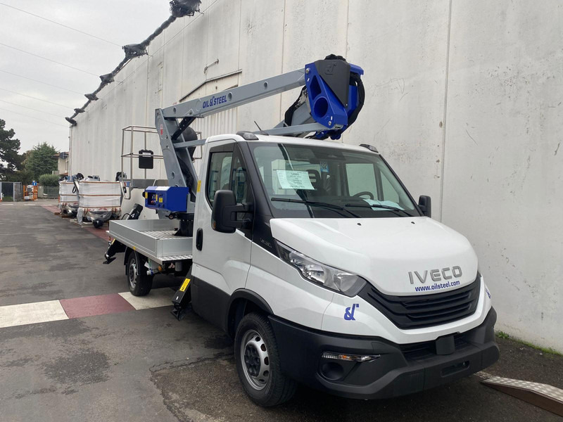 Oil & Steel Snake 189 Sobre IVECO 35S14 Distancia entre ejes 3750 mm - Podizna platforma: slika Oil & Steel Snake 189 Sobre IVECO 35S14 Distancia entre ejes 3750 mm - Podizna platforma Oil & Steel Snake 189 Sobre IVECO 35S14 Distancia entre ejes 3750 mm - Podizna platforma: slika Oil & Steel Snake 189 Sobre IVECO 35S14 Distancia entre ejes 3750 mm - Podizna platforma