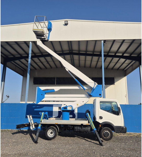 Usado SOCAGE DA320 sobre NISSAN CABSTAR 35.12 - Podizna platforma: slika Usado SOCAGE DA320 sobre NISSAN CABSTAR 35.12 - Podizna platforma Usado SOCAGE DA320 sobre NISSAN CABSTAR 35.12 - Podizna platforma: slika Usado SOCAGE DA320 sobre NISSAN CABSTAR 35.12 - Podizna platforma