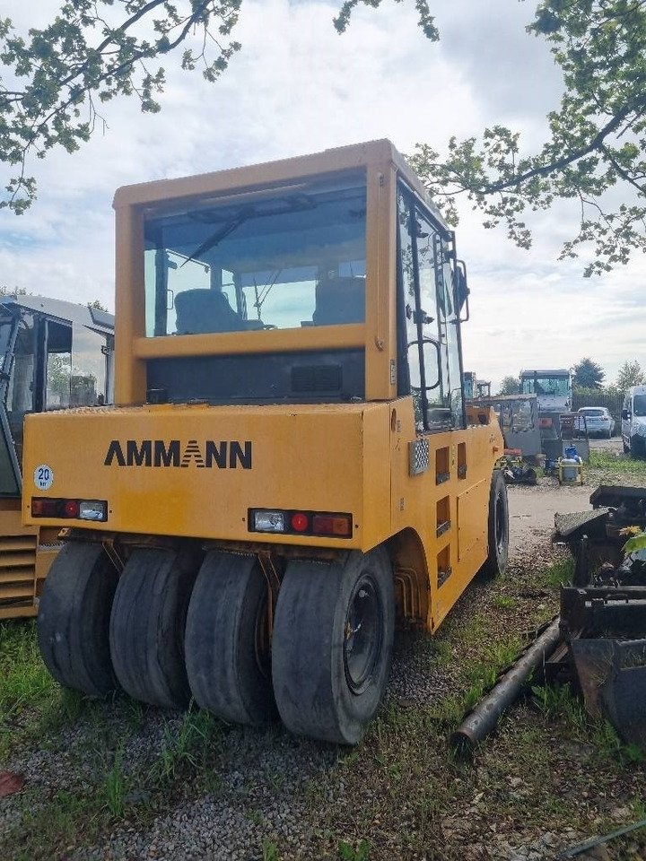 Ammann AP 240 - Pneumatski valjak: slika Ammann AP 240 - Pneumatski valjak Ammann AP 240 - Pneumatski valjak: slika Ammann AP 240 - Pneumatski valjak