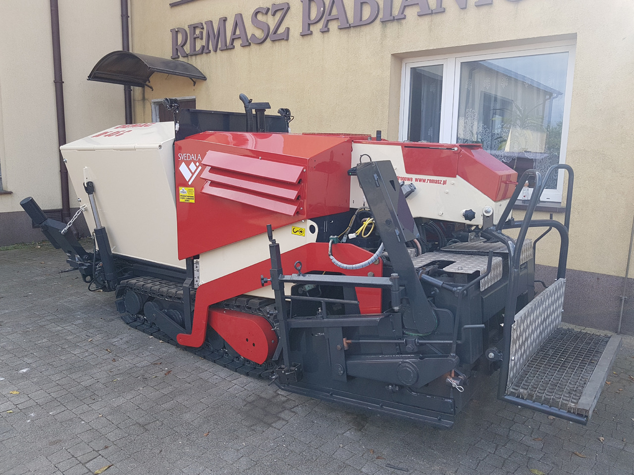 DEMAG DF45C - Finišer za asfalt: slika DEMAG DF45C - Finišer za asfalt DEMAG DF45C - Finišer za asfalt: slika DEMAG DF45C - Finišer za asfalt
