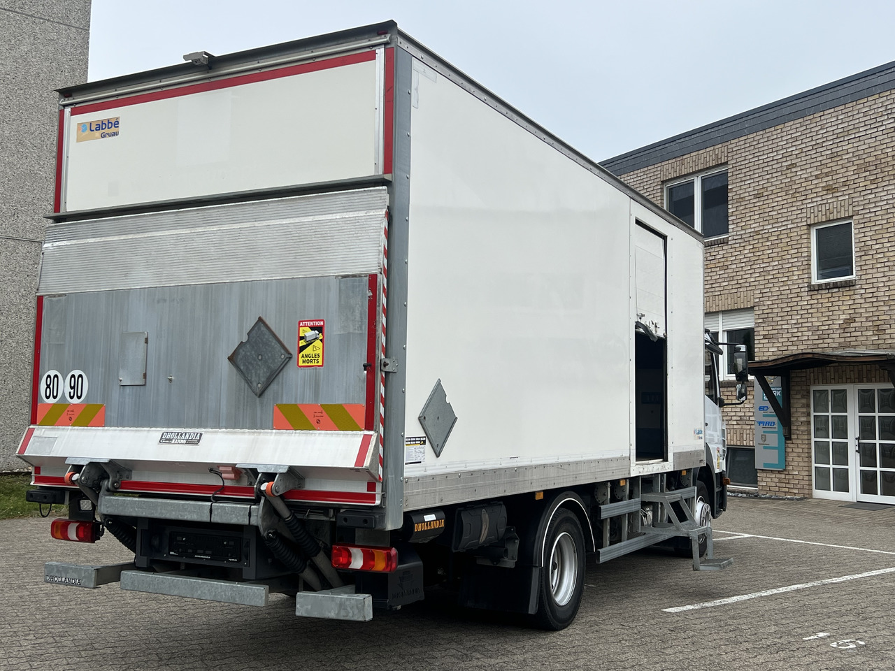 MERCEDES-BENZ Atego 1218 L Classic-Vermietung möglich-ADR-LBW - Kamion sandučar: slika MERCEDES-BENZ Atego 1218 L Classic-Vermietung möglich-ADR-LBW - Kamion sandučar MERCEDES-BENZ Atego 1218 L Classic-Vermietung möglich-ADR-LBW - Kamion sandučar: slika MERCEDES-BENZ Atego 1218 L Classic-Vermietung möglich-ADR-LBW - Kamion sandučar